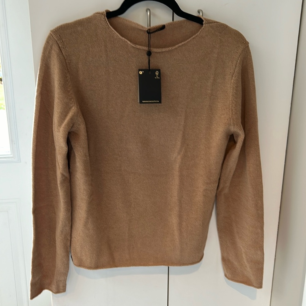 Women’s Mossimo Dutti sweater sz US medium